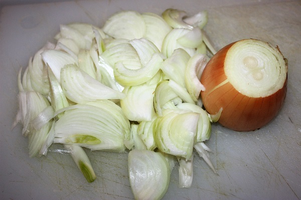 Focaccia cipolla e salsiccia