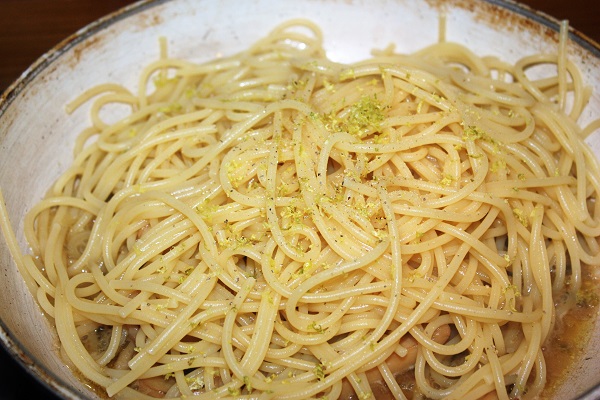 Spaghetti al sugo bianco di seppie